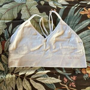 Danskin cream ribbed bra size M